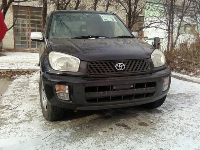 2000 Toyota RAV4