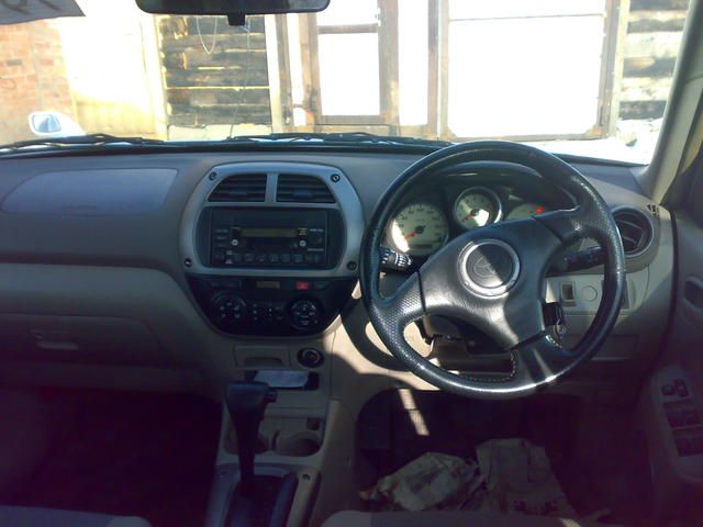 2000 Toyota RAV4