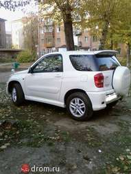 2000 RAV4