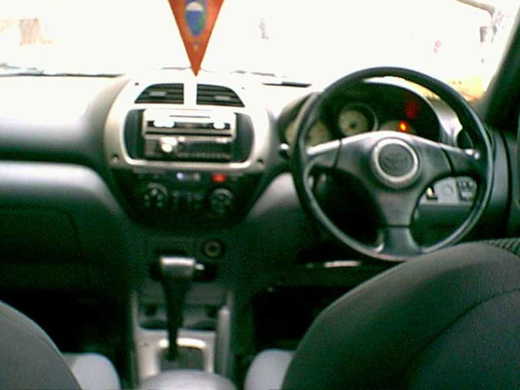2000 Toyota RAV4