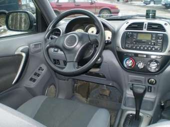 2000 Toyota RAV4