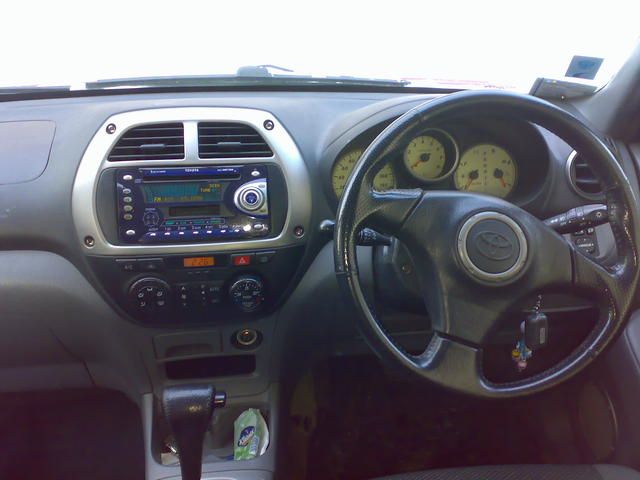 2000 Toyota RAV4