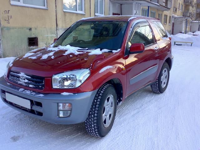 2000 Toyota RAV4