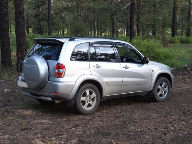 2000 Toyota RAV4
