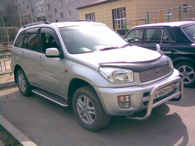 2000 Toyota RAV4