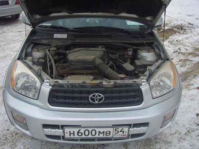 2000 Toyota RAV4