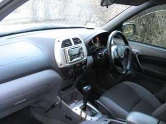 2000 RAV4