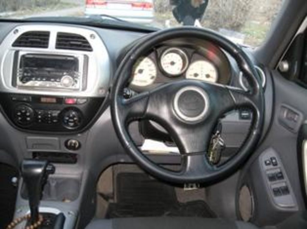 2000 Toyota RAV4