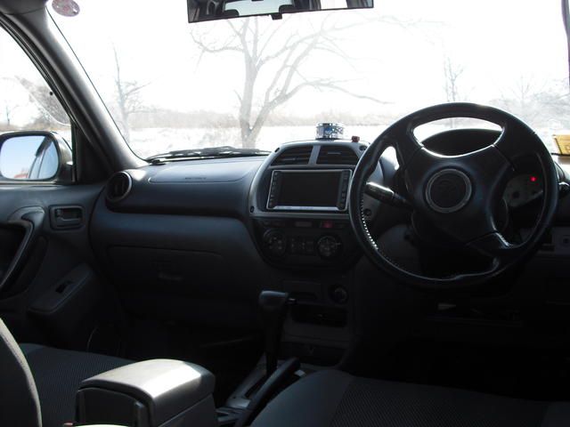 2000 Toyota RAV4