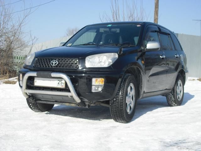 2000 Toyota RAV4