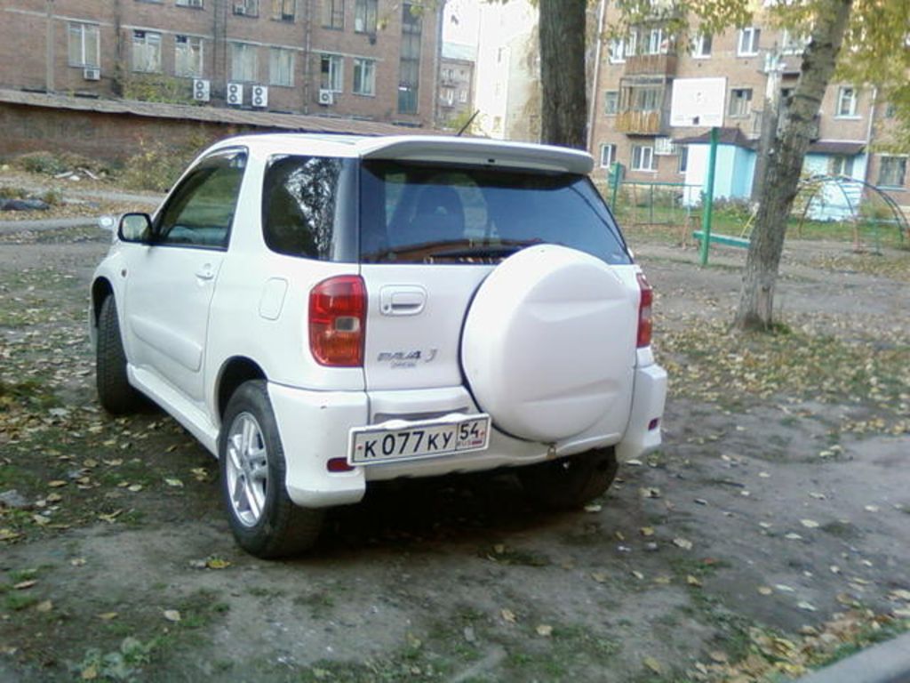 2000 Toyota RAV4