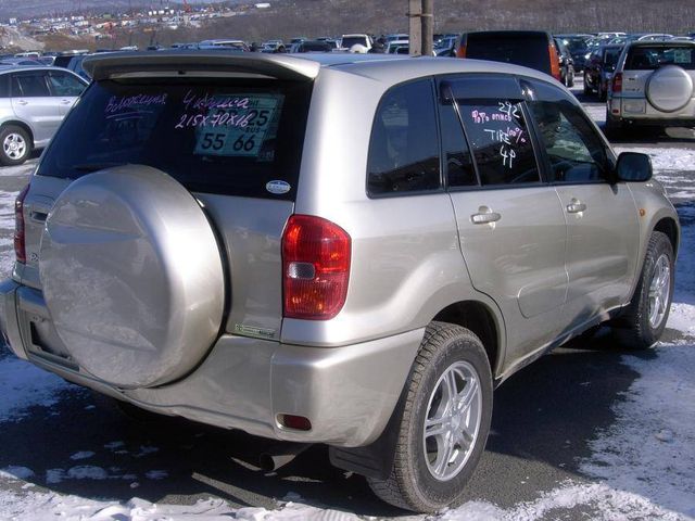 2000 Toyota RAV4