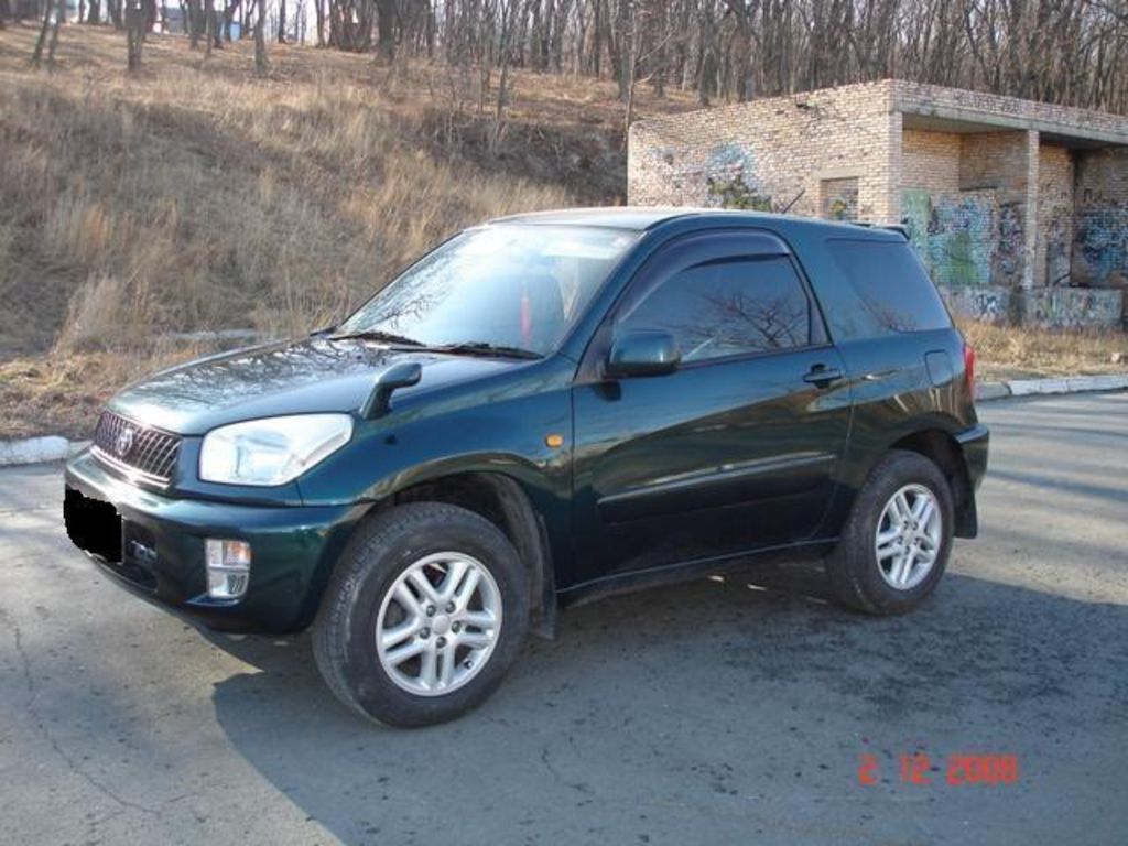 2000 Toyota RAV4