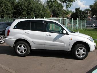2000 Toyota RAV4