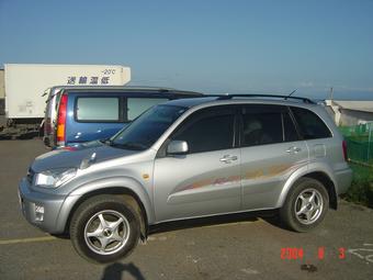 2000 Toyota RAV4