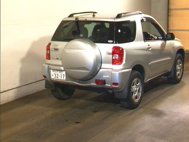 2000 Toyota RAV4 Pictures