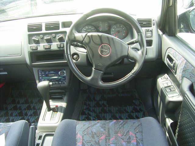 2000 Toyota RAV4 Pictures