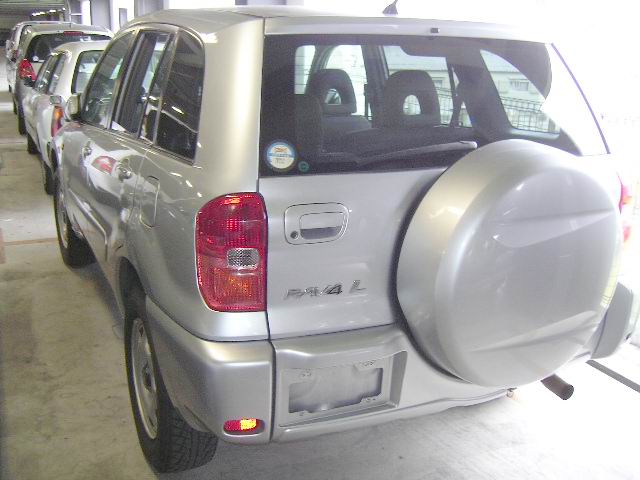 2000 Toyota RAV4 Photos