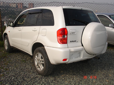2000 Toyota RAV4 Photos