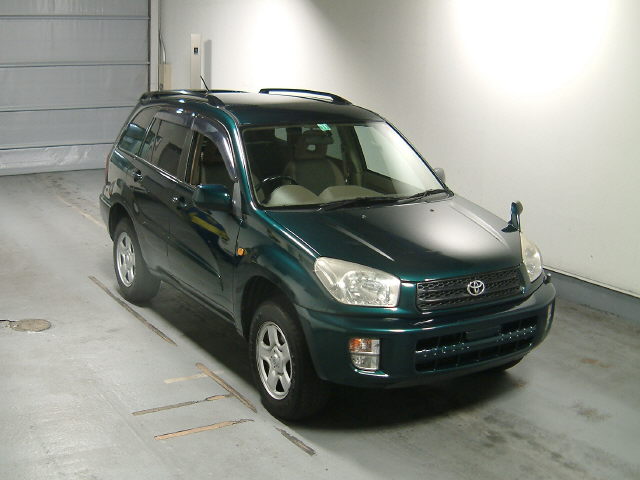 2000 Toyota RAV4 Photos