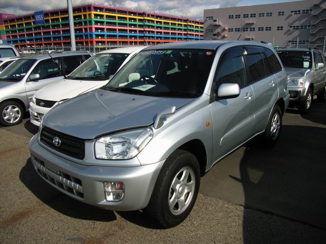 2000 Toyota RAV4 Wallpapers