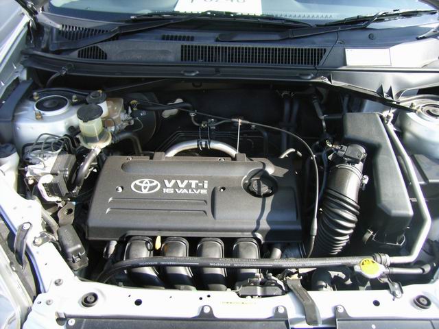 2000 Toyota RAV4 Pictures