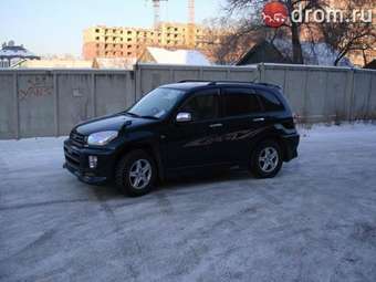2000 Toyota RAV4 Photos