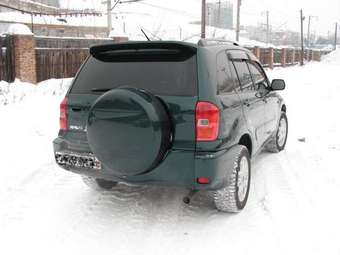 2000 Toyota RAV4 Pics