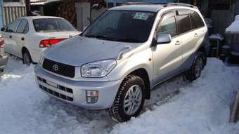 2000 Toyota RAV4 Pictures