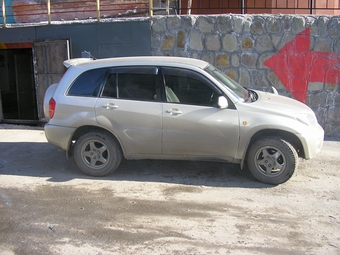 2001 Toyota RAV4