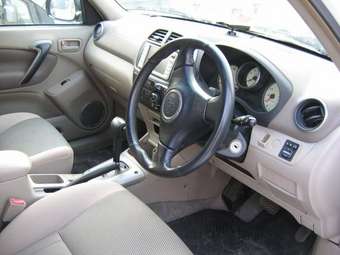 RAV4