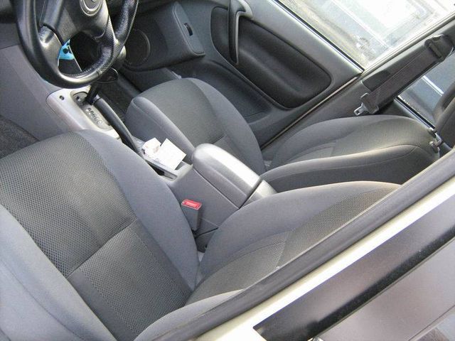 2001 Toyota RAV4