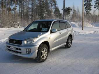 2001 RAV4