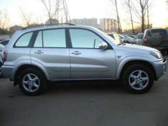 RAV4