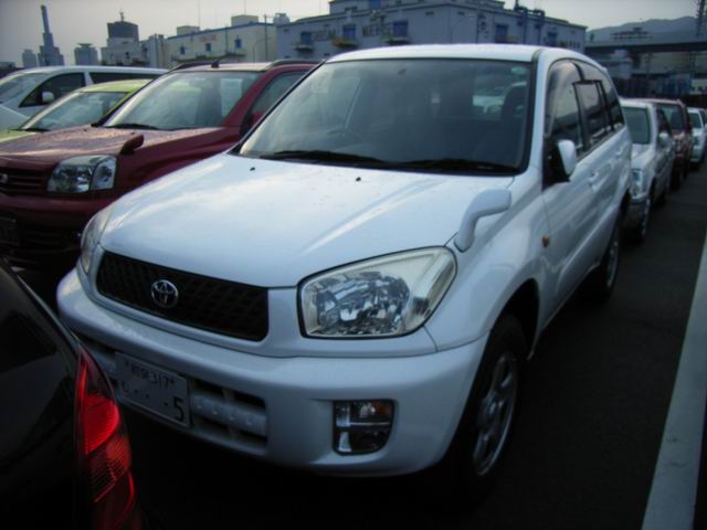 2001 Toyota RAV4 Photos