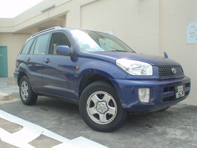2001 Toyota RAV4 Photos
