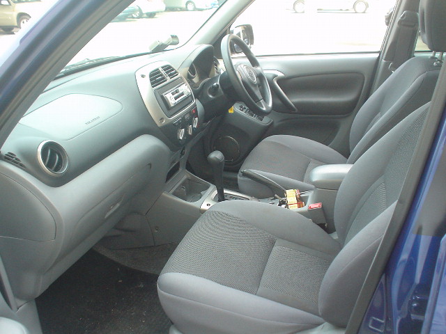 2001 Toyota RAV4 Photos