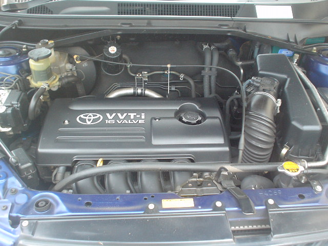 2001 Toyota RAV4 Images