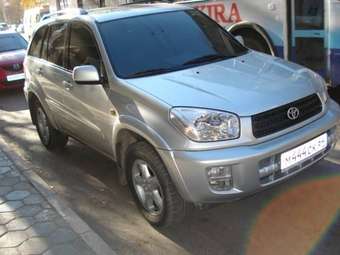 2001 Toyota RAV4 Images