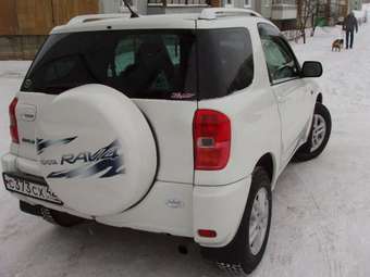 2001 Toyota RAV4 Pictures