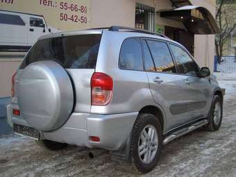 2001 Toyota RAV4 Photos