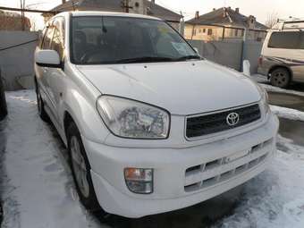 2001 Toyota RAV4 Photos