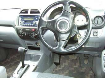 2001 Toyota RAV4 Pictures