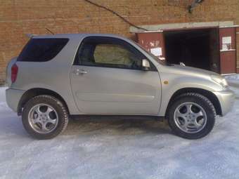 2001 Toyota RAV4 Pictures
