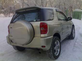 2001 Toyota RAV4 Photos