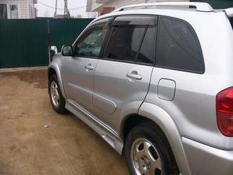 2001 Toyota RAV4 Pics