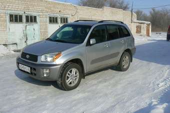2001 Toyota RAV4 Photos