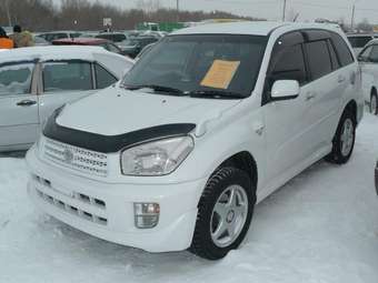 2001 Toyota RAV4 Photos