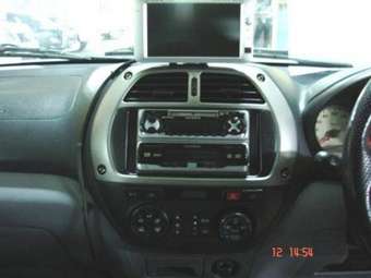 2001 Toyota RAV4 Pictures