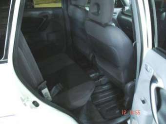 2001 Toyota RAV4 Photos